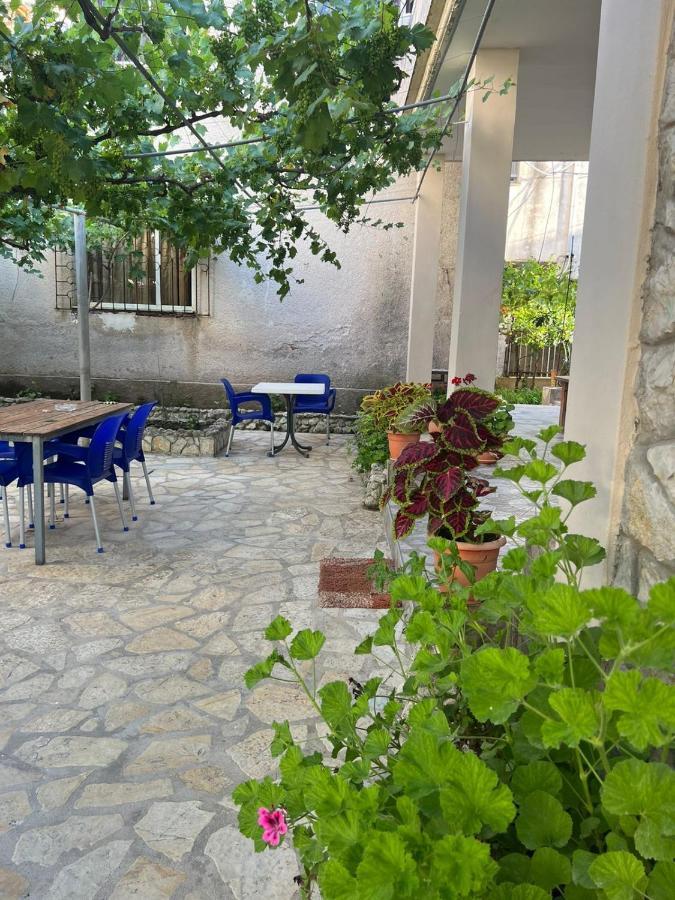 Villa Zoto Himare Luaran gambar