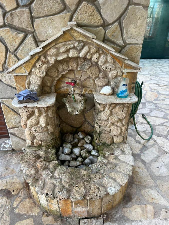 Villa Zoto Himare Luaran gambar