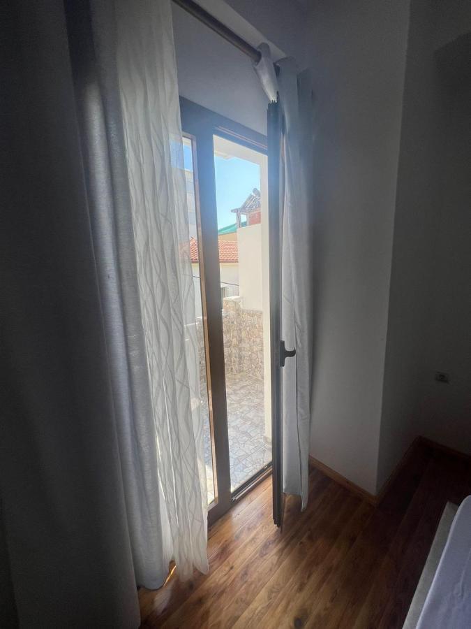Villa Zoto Himare Luaran gambar