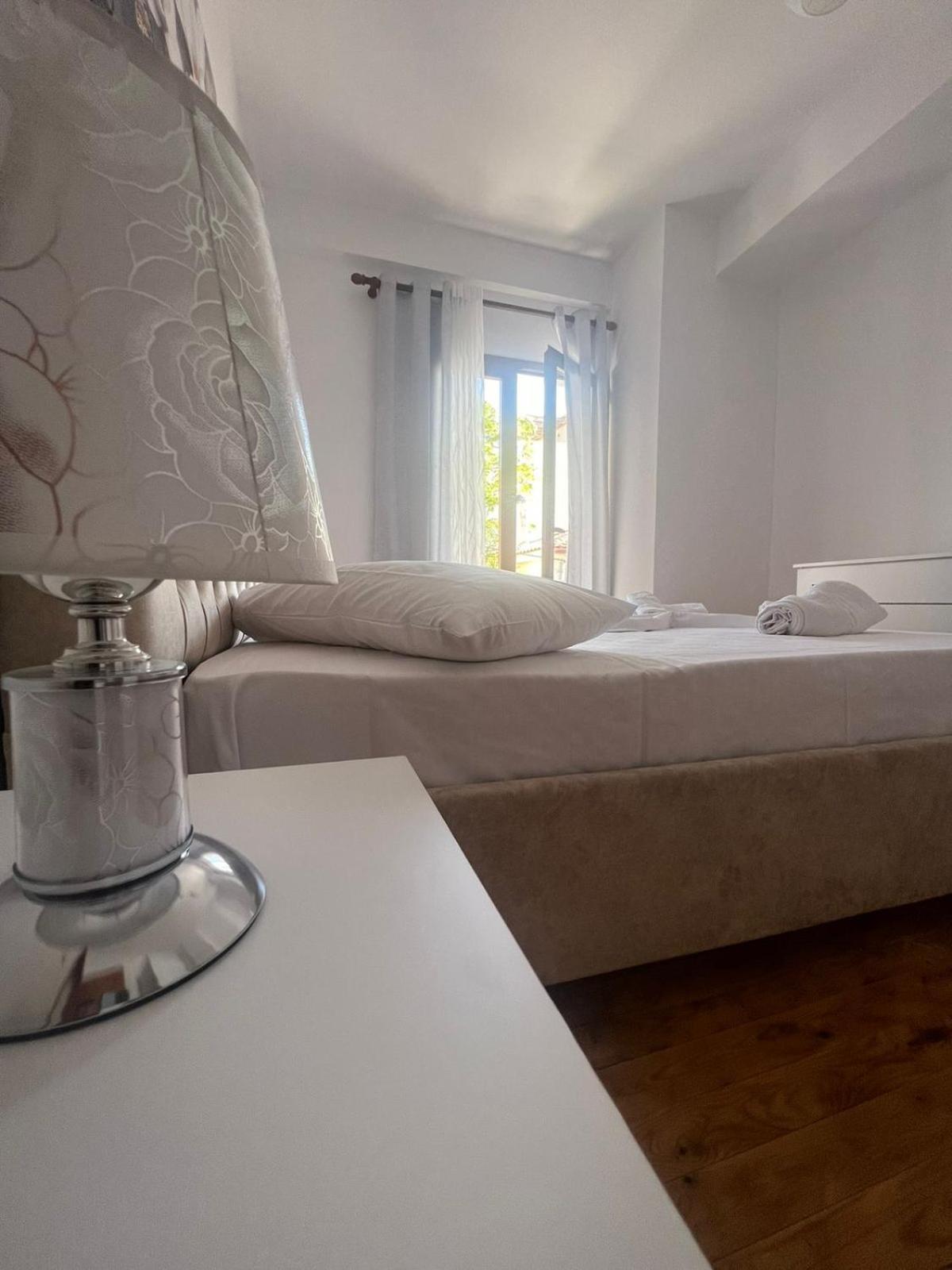 Villa Zoto Himare Luaran gambar